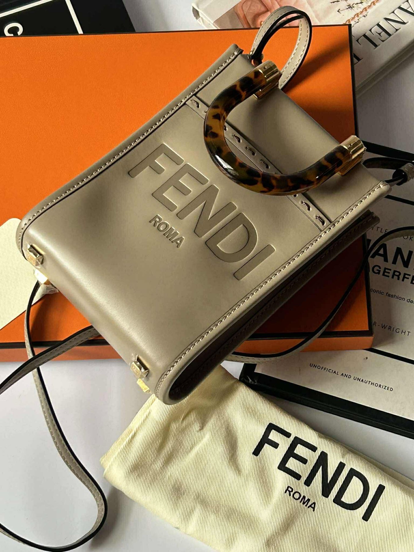 Fendi mini sunshine taupe rank A 8BS051 ABVL