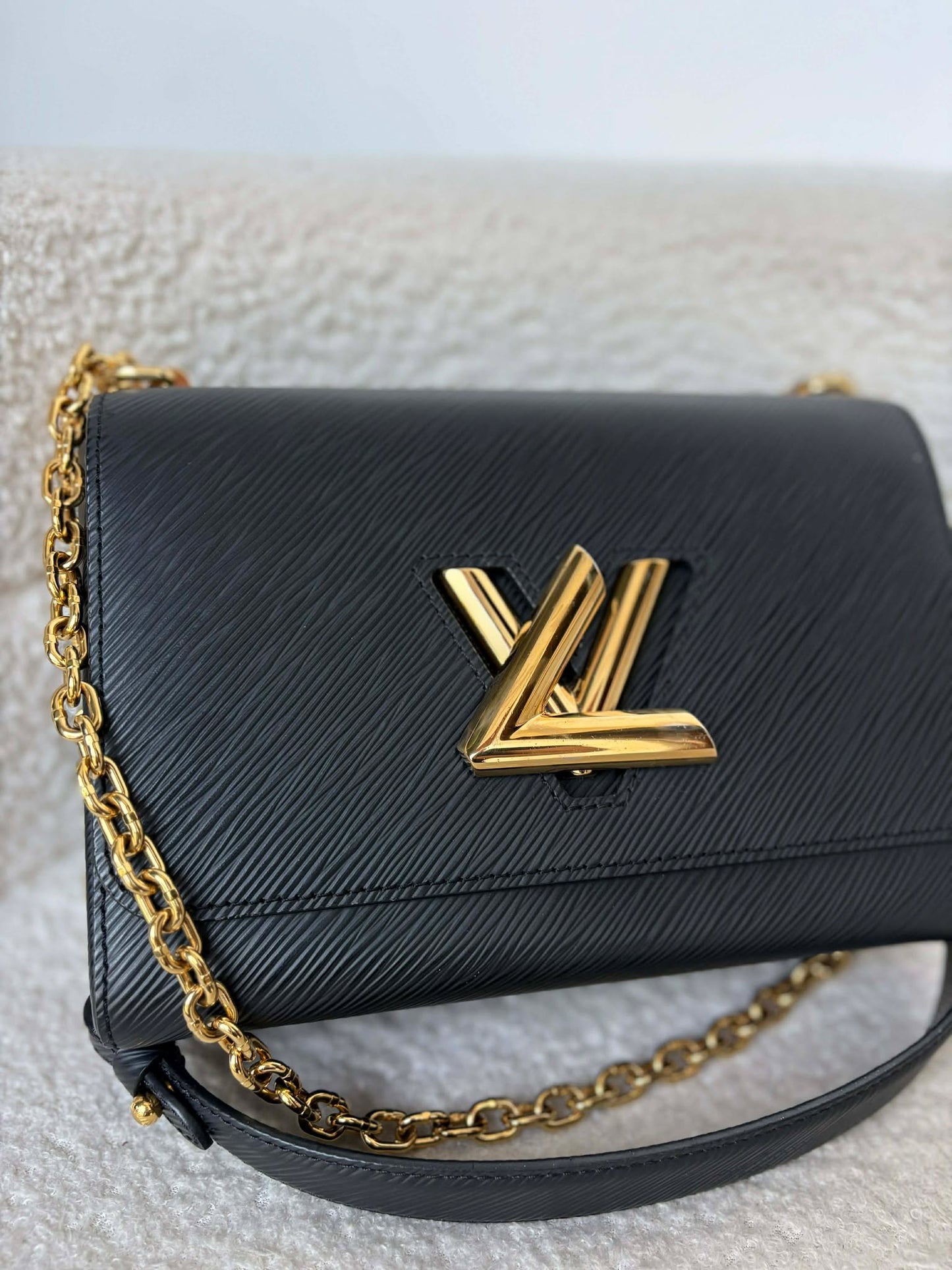 Louis Vuitton&  Twist black epi leather ghw FL3128 Preloved