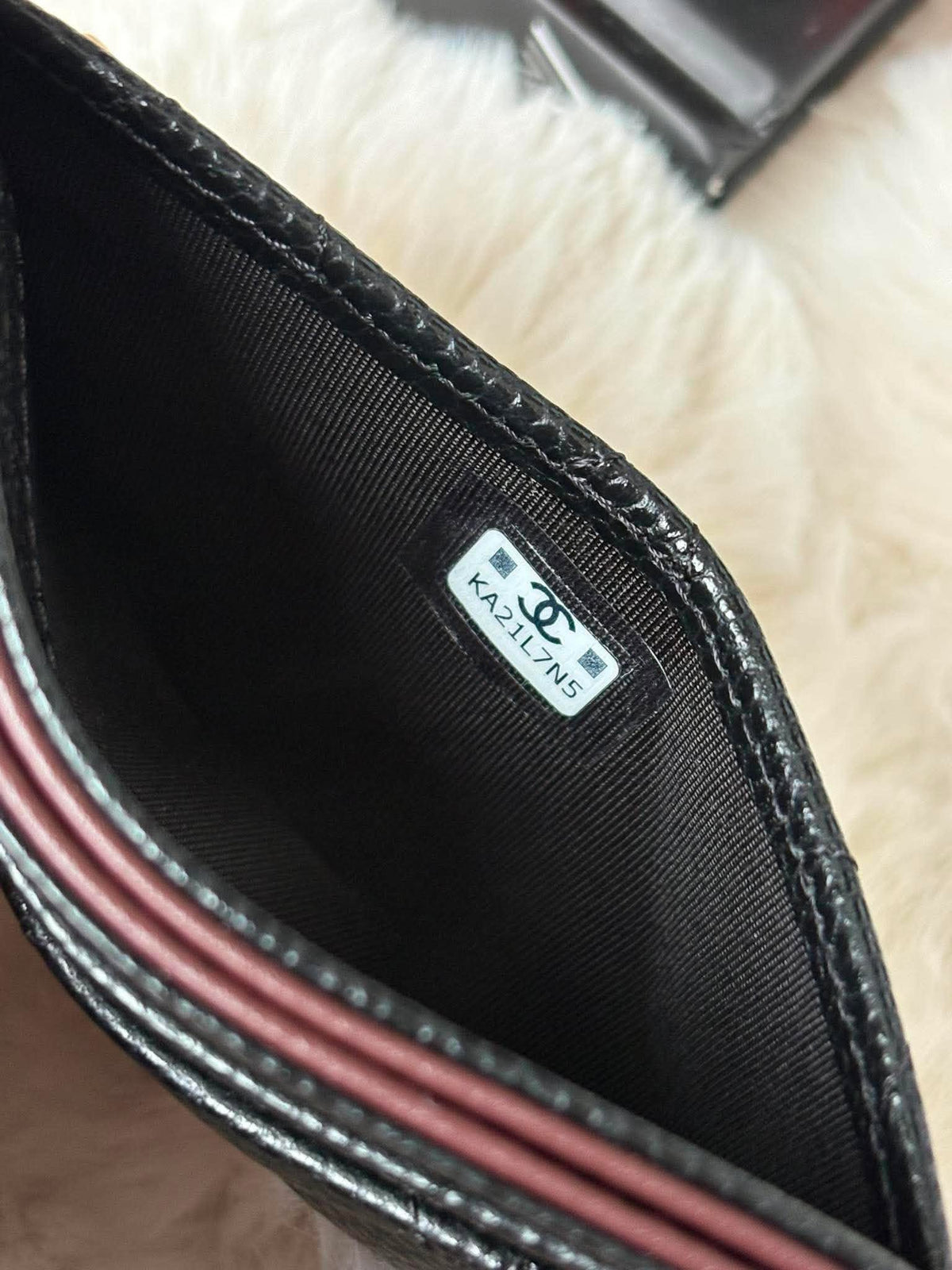 Chanel Classic Card Holder ghw caviar KA21L7N5&nbsp;