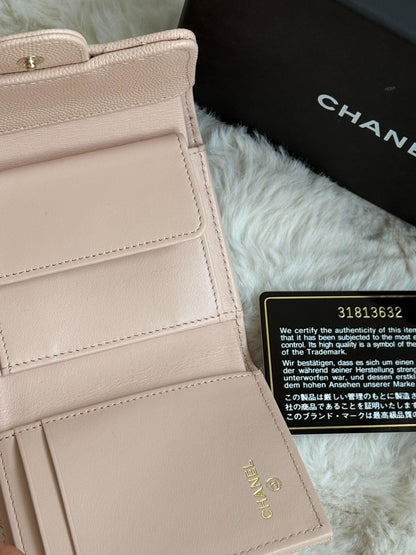 Chanel trifold waller caviar beige&nbsp; series 31813632 9/10