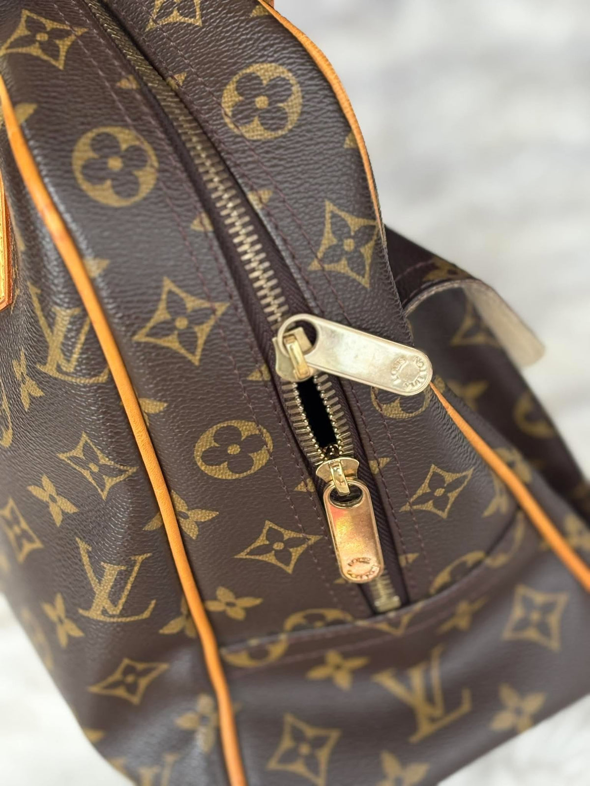 Louis Vuitton Manhattan Gm Mono  FL4037 rank A