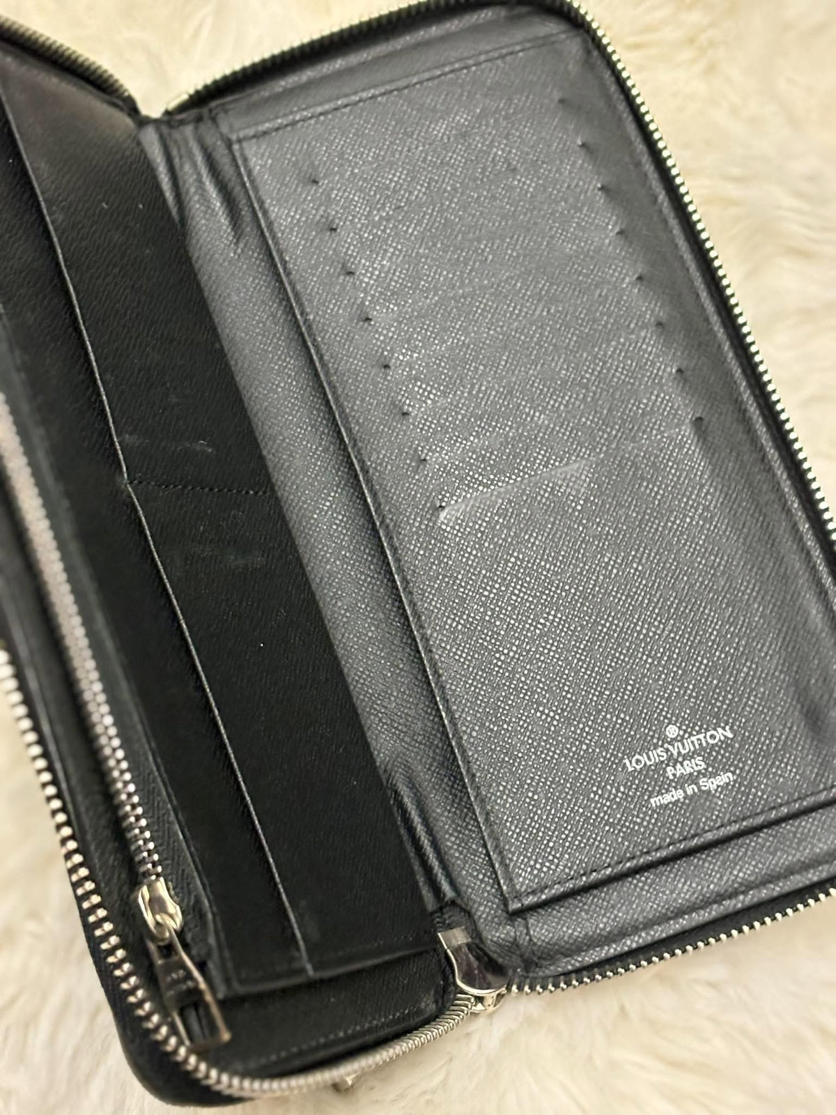 Louis Vuitton Damier Graphite Zippy Wallet LA2196 rank AB