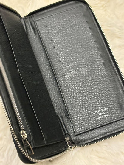 Louis Vuitton Damier Graphite Zippy Wallet LA2196 rank AB