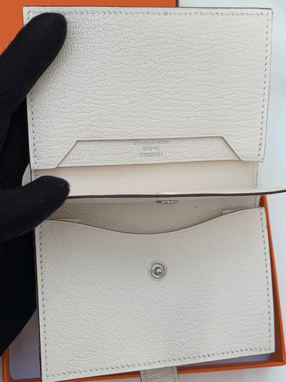 Hermes White Bifold Bearn card holder stamp U Brandnew