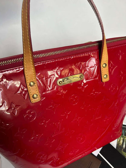 Louis Vuitton bellevue pm vernis red FL1100 rank A