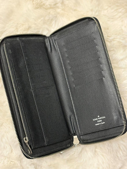 Louis Vuitton Damier Graphite Zippy Wallet LA2196 rank AB