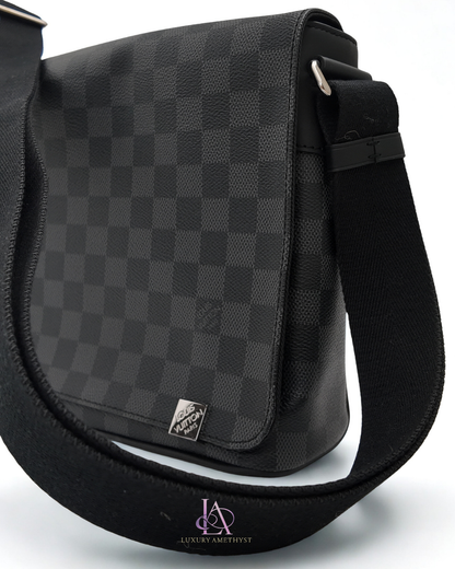 LV District Graphite Damier PM